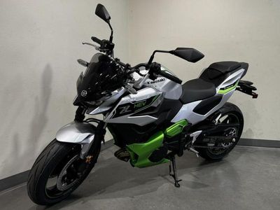 2024 Kawasaki Z7 Hybrid ABS - Photo 2