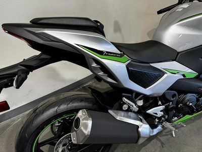 2024 Kawasaki Z7 Hybrid ABS - Photo 13