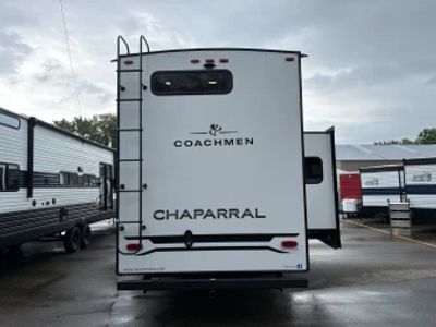 2025 Coachmen Chaparral - Photo 2
