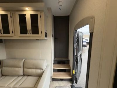 2025 Coachmen Chaparral - Photo 21
