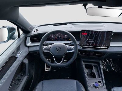 2026 Volkswagen Tiguan — photo 18 view