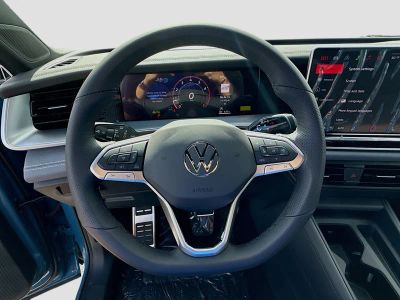 2026 Volkswagen Tiguan — photo 10 view