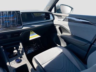 2026 Volkswagen Tiguan — photo 19 view