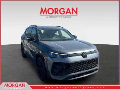 2026 Volkswagen Tiguan SE R-Line Black — front three-quarter view