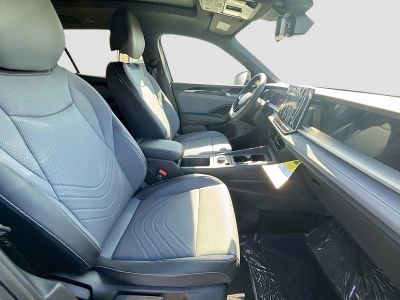 2026 Volkswagen Tiguan — photo 24 view