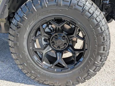 2026 Jeep Gladiator — photo 11 view