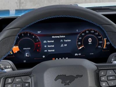 2026 Ford Mustang - Photo 13