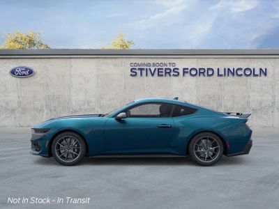 2026 Ford Mustang - Photo 4