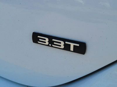 2023 Genesis G70 — detail view
