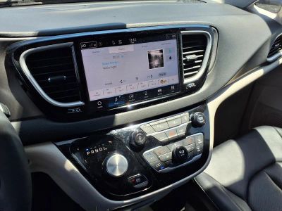 2024 Chrysler Pacifica — interior view