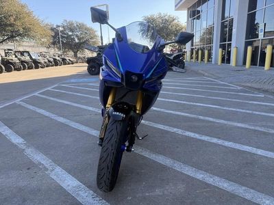 2026 Yamaha YZFR3ATL - Photo 3