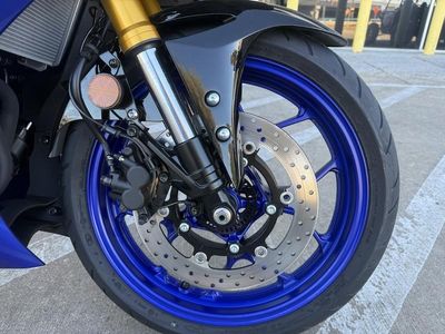 2026 Yamaha YZFR3ATL - Photo 11