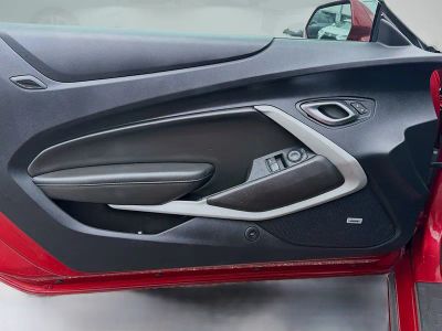 2021 Chevrolet Camaro — photo 19 view