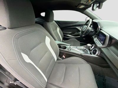 2021 Chevrolet Camaro — photo 13 view