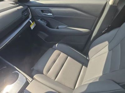 2026 Nissan Rogue — photo 16 view
