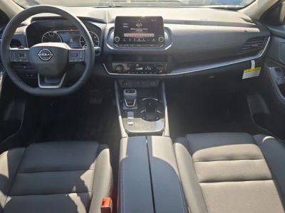 2026 Nissan Rogue — photo 13 view