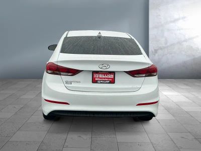 2018 Hyundai Elantra — detail view