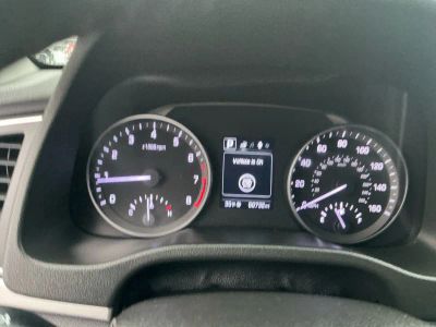 2018 Hyundai Elantra — photo 10 view