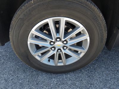 2023 Chevrolet Traverse — photo 10 view