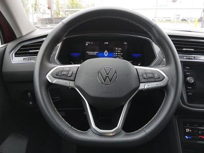 2023 Volkswagen Tiguan - Photo 12