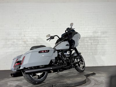 2026 Harley-Davidson Road Glide - Photo 2