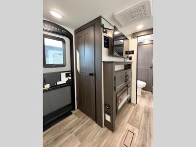 2026 Venture Stratus - Photo 18