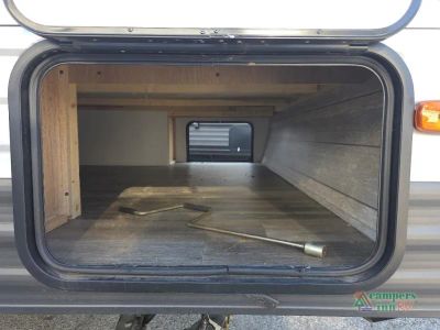 2024 Prime Time RV Avenger LT — photo 11 view