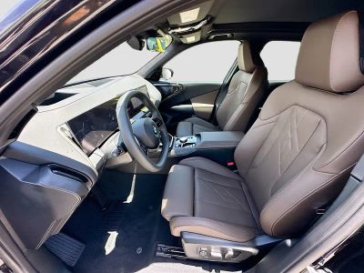 2025 BMW X3 — photo 18 view