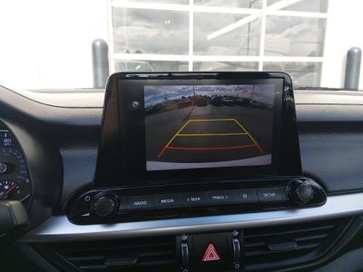 2024 Kia Forte - Photo 16