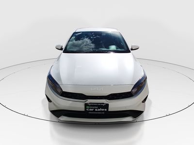 2024 Kia Forte - Photo 2