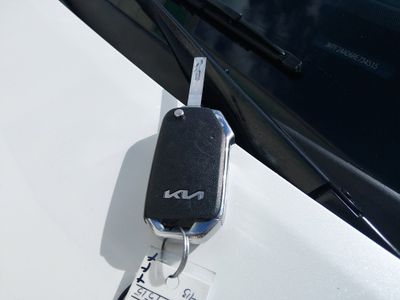 2024 Kia Forte - Photo 15