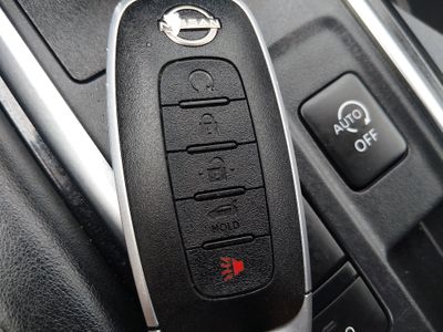 2025 Nissan Pathfinder - Photo 15