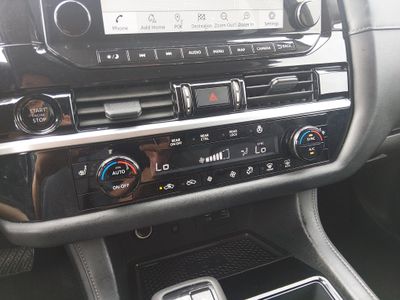 2025 Nissan Pathfinder - Photo 19