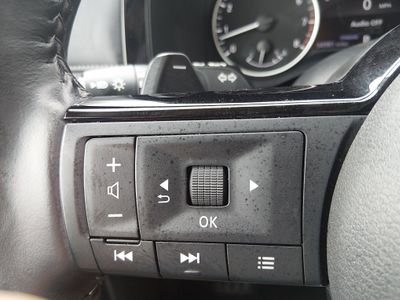 2025 Nissan Pathfinder - Photo 13
