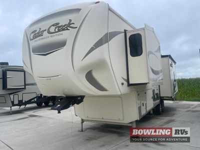 2018 Cedar Creek Silverback 29IK - Photo 1