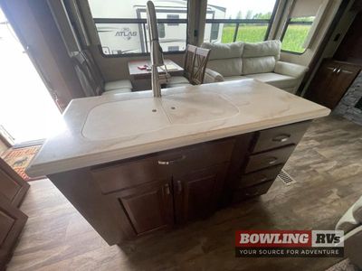 2018 Cedar Creek Silverback 29IK - Photo 23