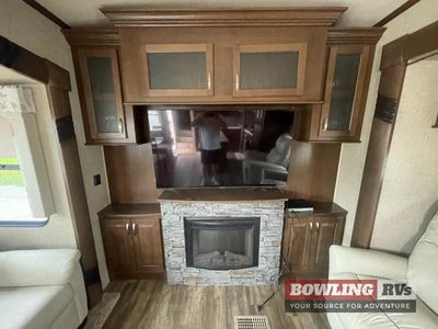 2018 Cedar Creek Silverback 29IK - Photo 15