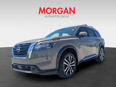 2024 Nissan Pathfinder — photo 9 view