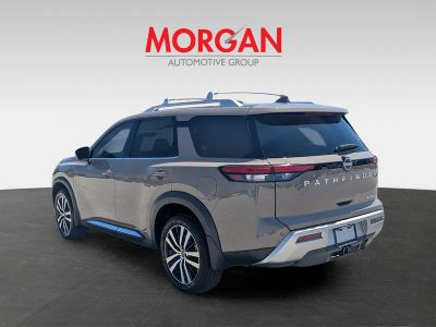 2024 Nissan Pathfinder — photo 7 view