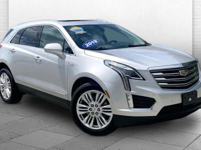 2019 Cadillac XT5 Premium Luxury AWD in Radiant Silver Metallic — front three-quarter view