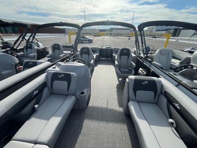 2025 Barletta Boats Aria Quad-Lounge - Photo 4