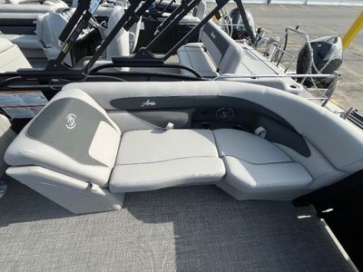 2025 Barletta Boats Aria Quad-Lounge - Photo 11