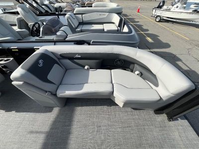 2025 Barletta Boats Aria Quad-Lounge - Photo 6