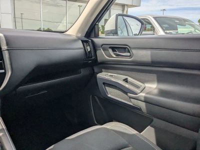 2025 Nissan Pathfinder — photo 17 view