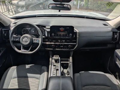 2025 Nissan Pathfinder — photo 15 view