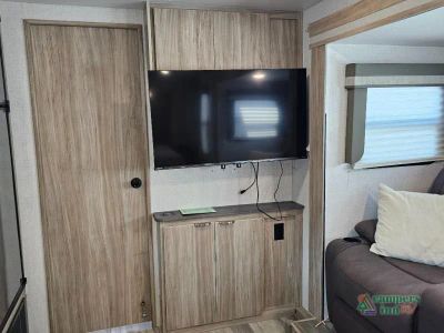 2022 Winnebago Minnie — photo 30 view
