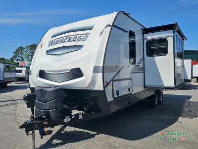 2022 Winnebago Minnie — interior view