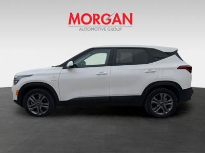 2022 Kia Seltos — photo 7 view