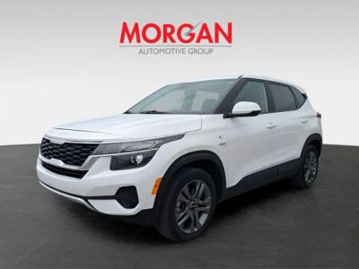 2022 Kia Seltos — photo 8 view
