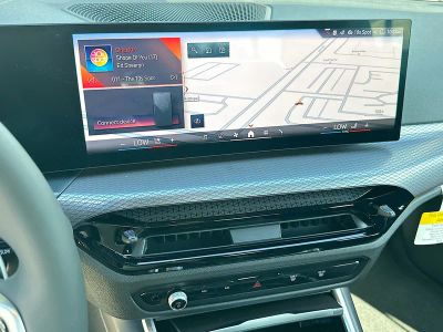 2026 BMW 3 Series — photo 10 view
